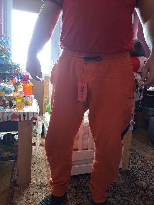 Oryginalny dres hugo boss nowy