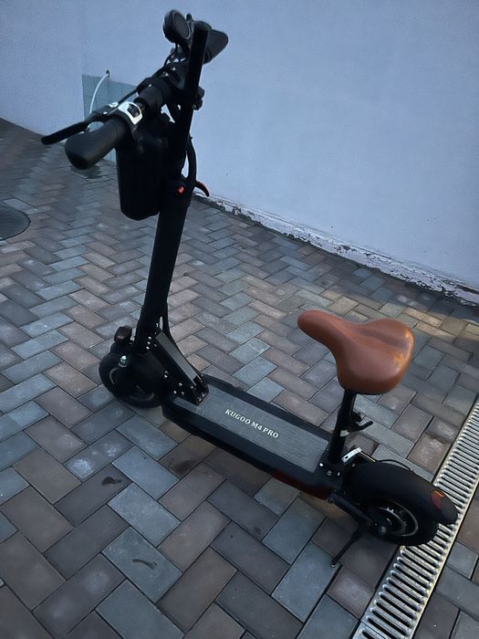 Електро самокат Kugoo m4 pro