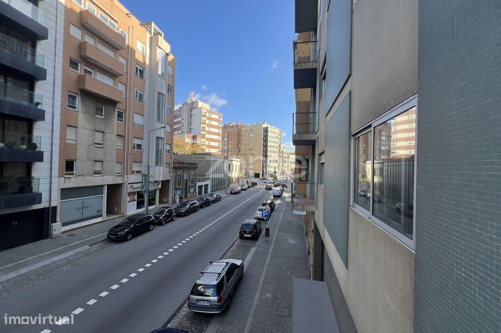 T2+1 Matosinhos sul com terraço