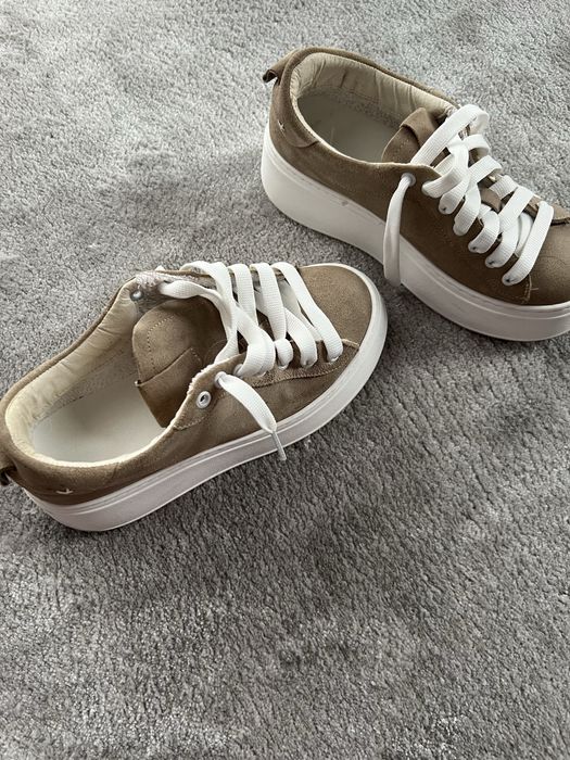Buty damskie ns podwyszczeniu