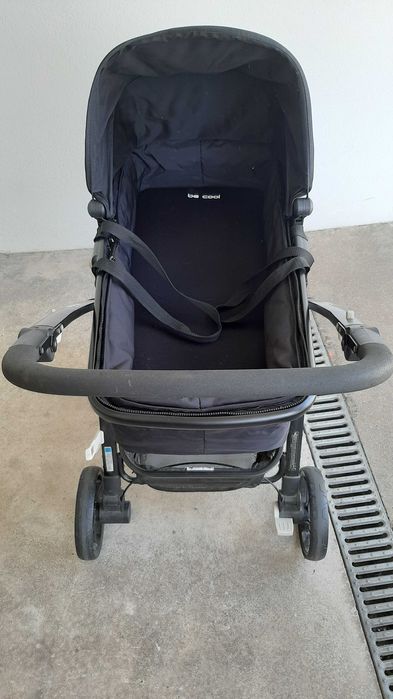 Conjunto de carrinho de bebé trio be cool em bom estado.