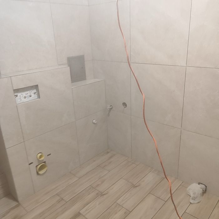 Glazurnik.kafelkarz.płytkarz .układanie płytek.remont łazienki.