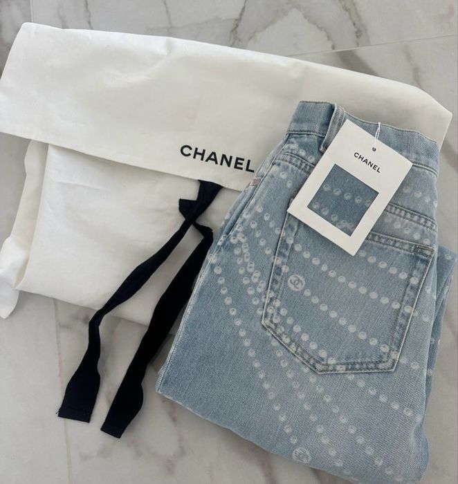 Джинси chanel різні
