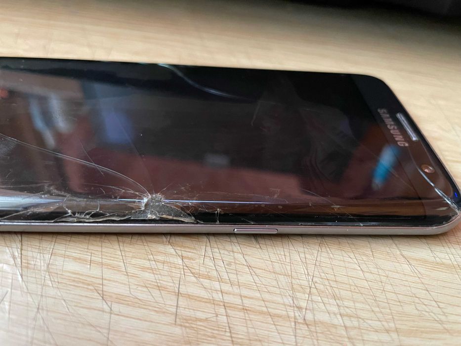 Samsung Galaxy S7 Edge/SM-G935FD/32Gb/Duos sim. Разбит дисплей.
