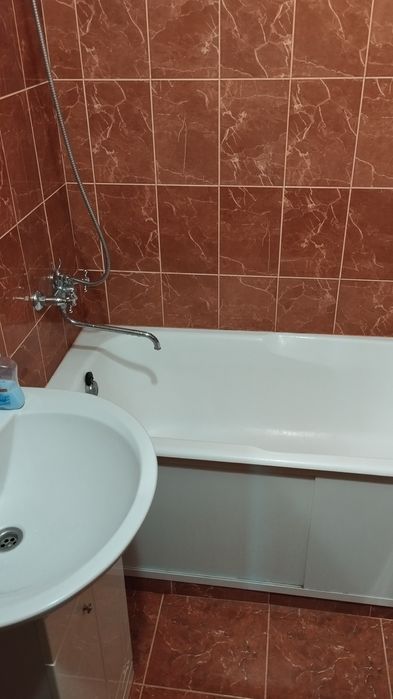 Сдам трёх комнатную квартиру в районе 2 ой городской больницы