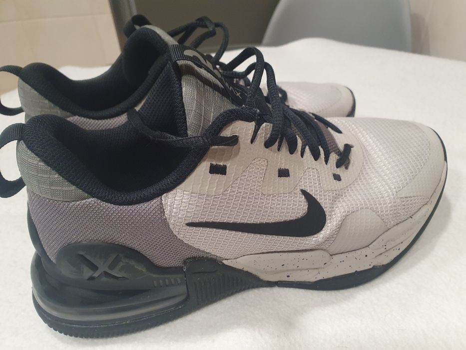 Nike Reax 8 TR MESH