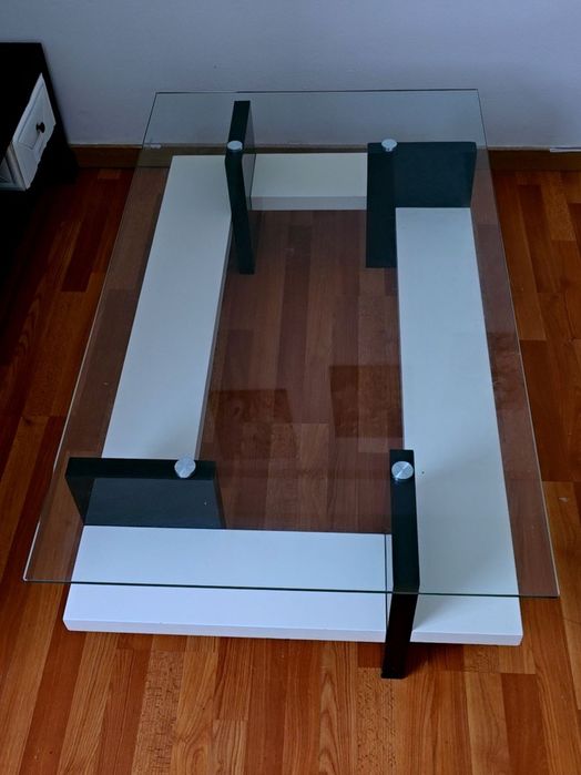 Mesa de centro em bom estado