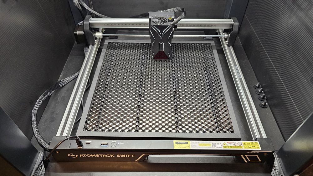 Corte e gravadora Laser AtomStack Swift 12W
