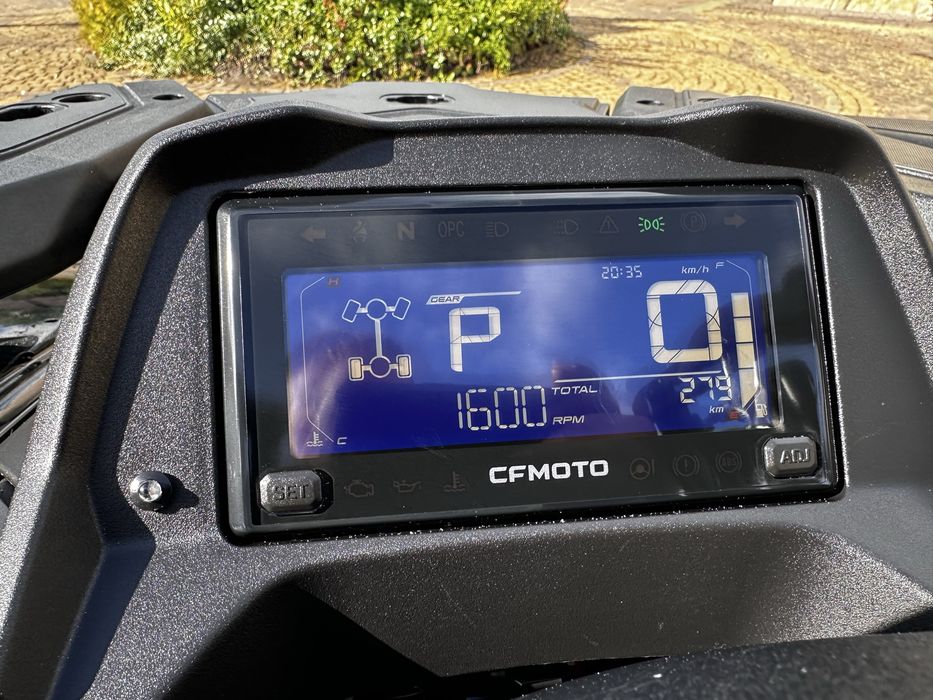 CFMOTO CForce 520L