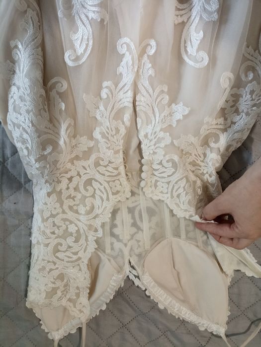 Suknia ślubna Ivory