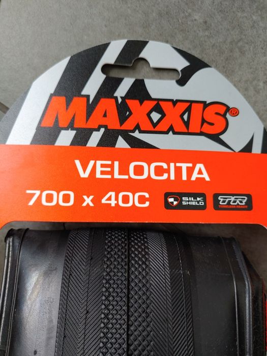 2x Nowa opona MAXXIS VELOCITA 700X40C Sikl Shield