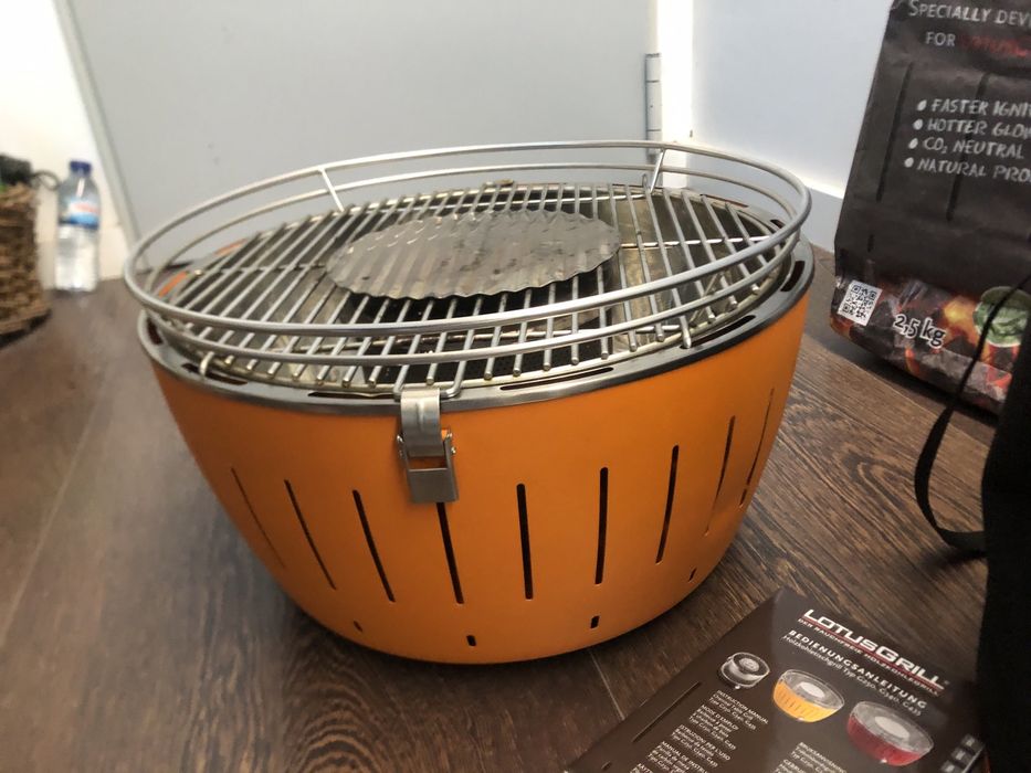 Churrasqueira Lotus Grill XL, pouquíssimas vezes usada + acessórios no