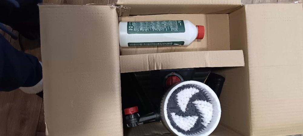 Tenho duas Maquinqs de lavar de alta pressao 2400W 170 bares