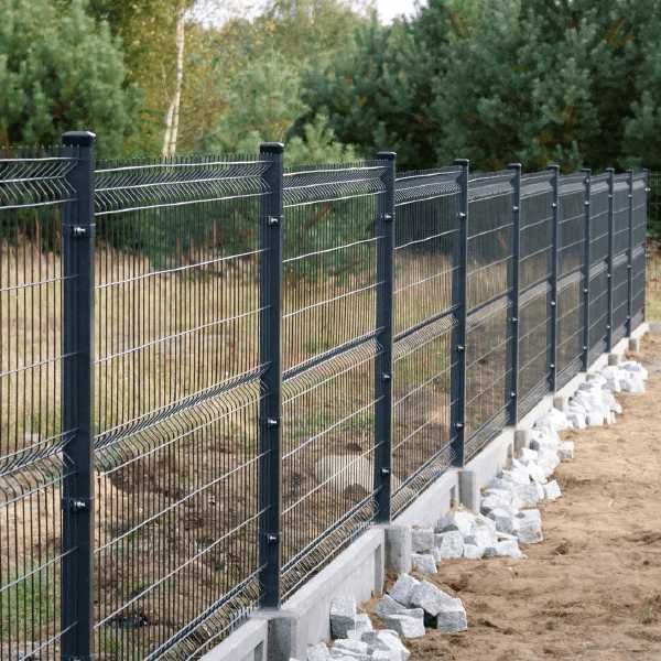 ogrodzenia ogrodzenie panelowe panele słupki brama furtka płot palety