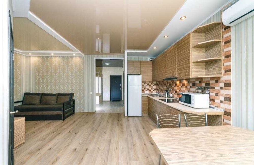 Стильна квартира. При відключенні світла - ліфти працюють, вода є.