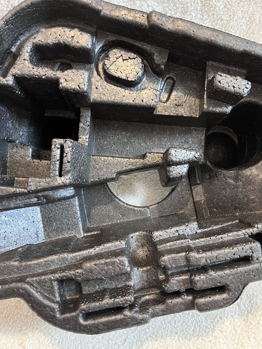 Acessorio/caixa de ferramentas para colocar dentro pneu suplente