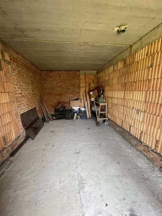 Продам новый дом 138м2 с приватизированным участком 9 соток.