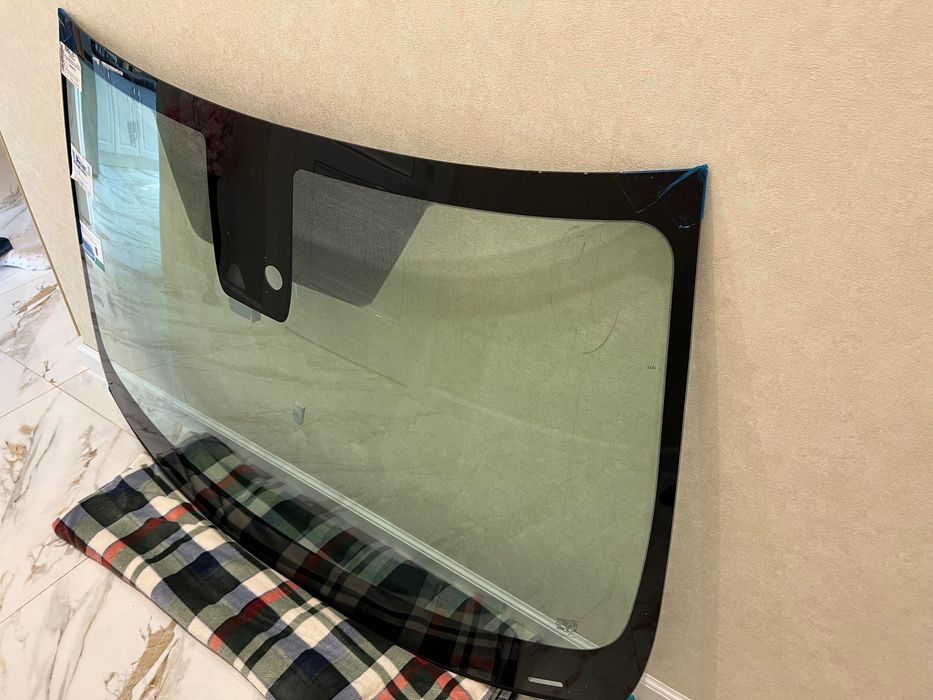 Лобове скло Nissan Rogue T32 2013-2020;  Nissan X-Trail 2014-2020