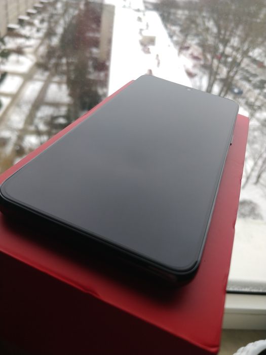 OnePlus 10T 5G 8/128 DualSim 6,7" AMOLED 50Mpx Ładowanie 150W Stereo