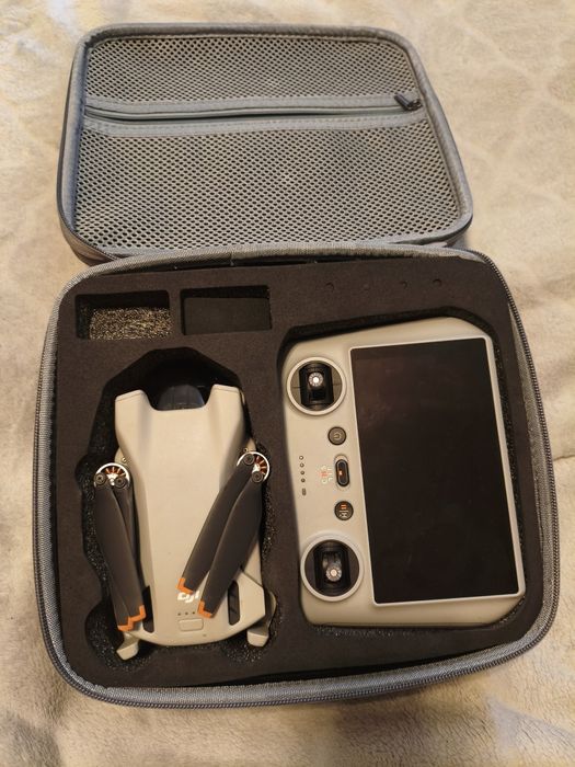 Dji mini 3 dron.