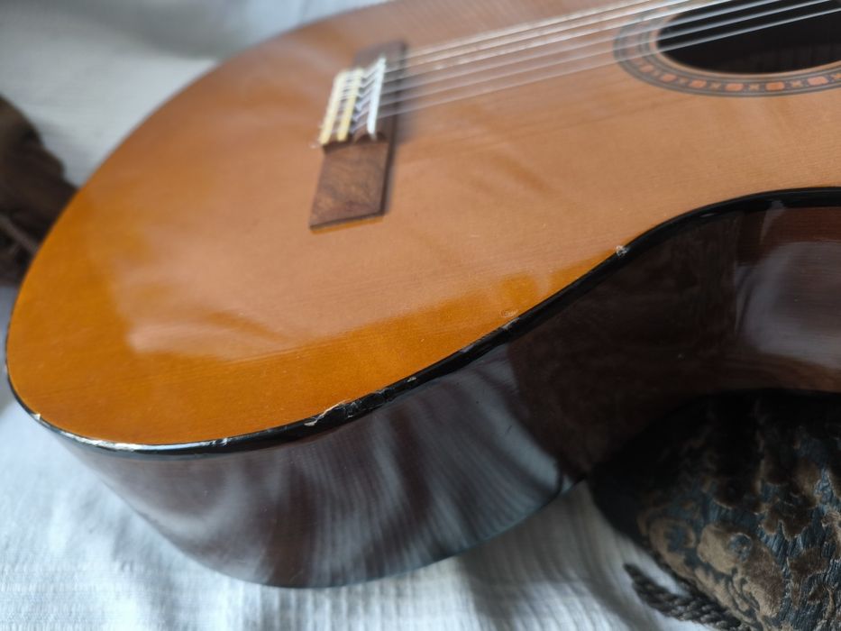 Guitarra Yamaha CGS103A