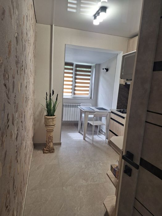 Новий ремонт, біля ж/д вокзалу