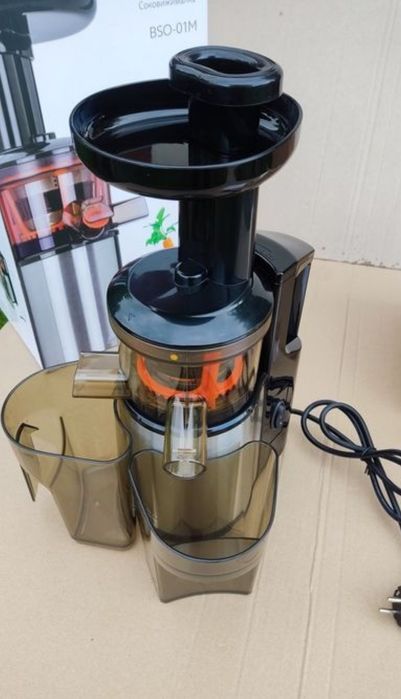 Соковижималка Шнекова MPM BSO-01M