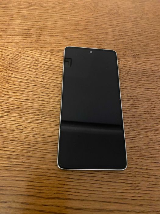 Продам мобільний телефон Самсунг А53