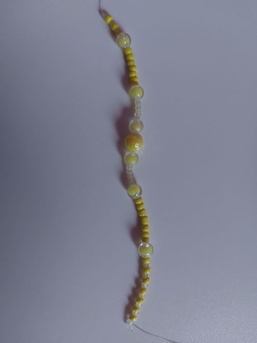 wisiorki z koralików bez przypięcia 4 szt.