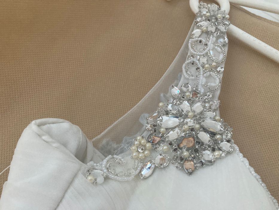 Piękna Suknia Ślubna + dwa welony (komplet)