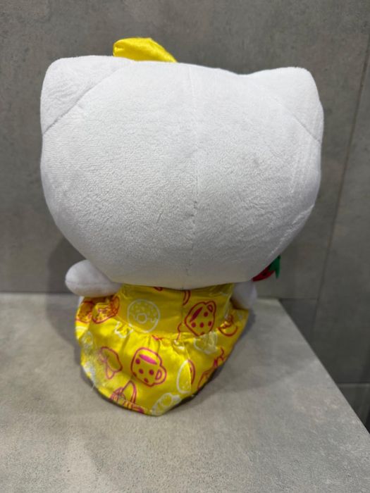 Maskotka, pluszak Hello Kitty - Sanrio - 27 cm