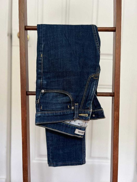 Jeans Quicksilver azuis escuros, tamanho 28