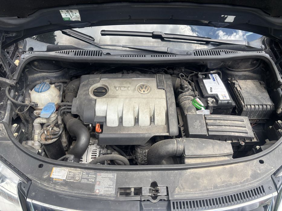 Volksvagen Touran 2.0 TDI DSG automat