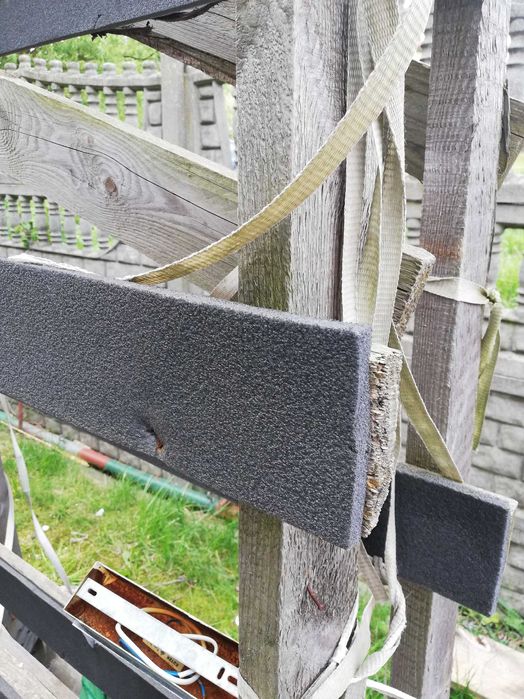 Stelaż do przewozu okien, duża paleta do okien wyłorzona gąbką