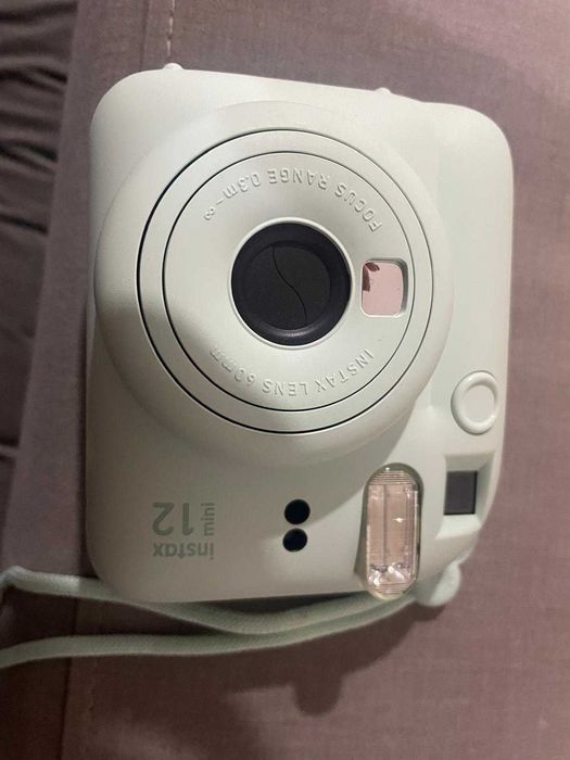 Máquina Fotográfica Instantânea Fujifilm Instax Mini 12