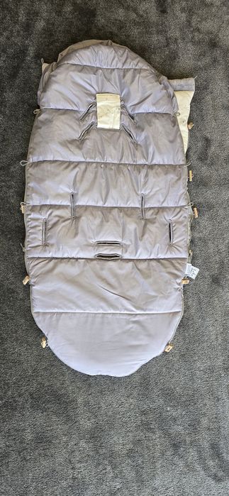 Śpiworek do gondoli i fotelika spacerówki