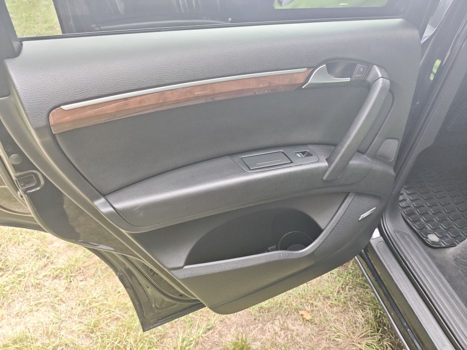 Audi Q7 premium + 3.0 tdi