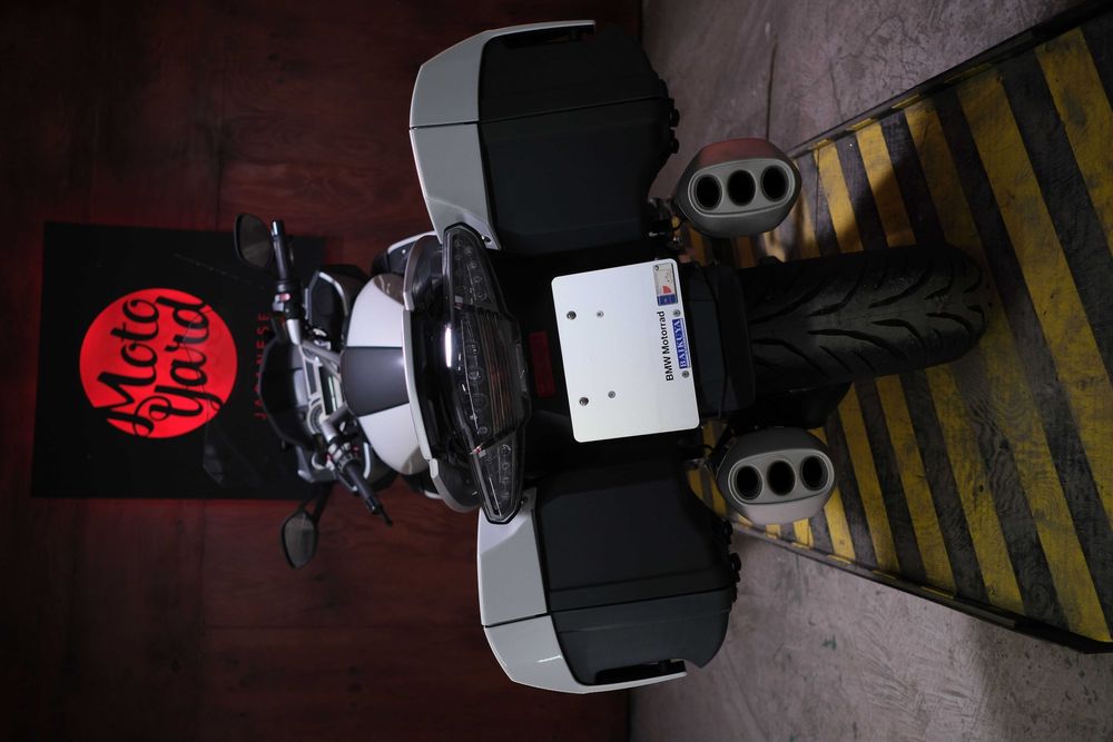 BMW K1600GT із Японії