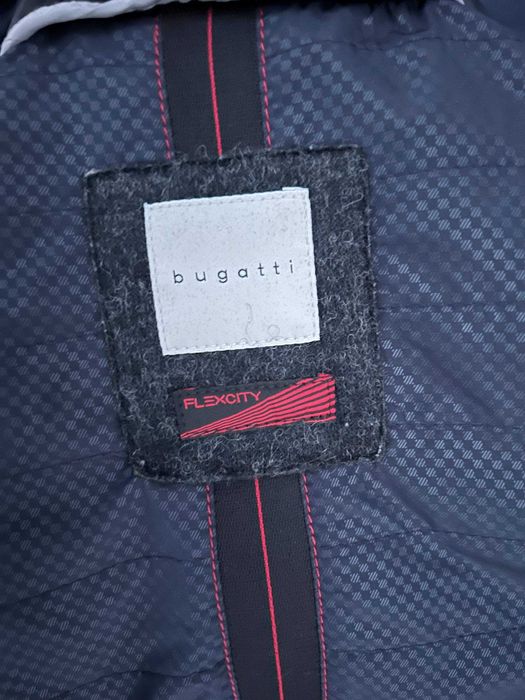 Пальто чоловіче Bugatti темно-синє, розмір 48