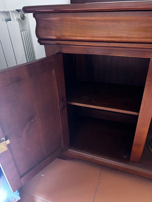 Móvel de entrada bengaleiro