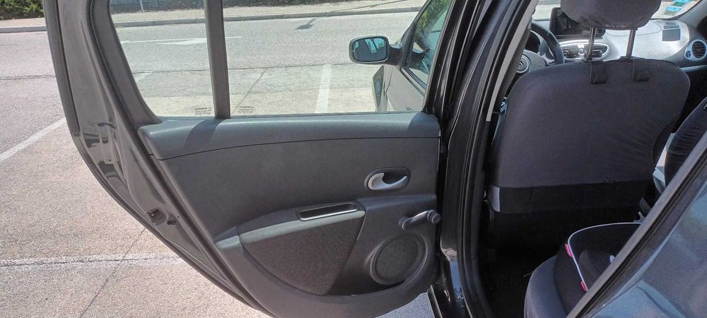 Renault Clio Rip Curl 2008