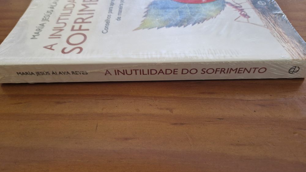 Livro "A inutilidade do Sofrimento" Novo