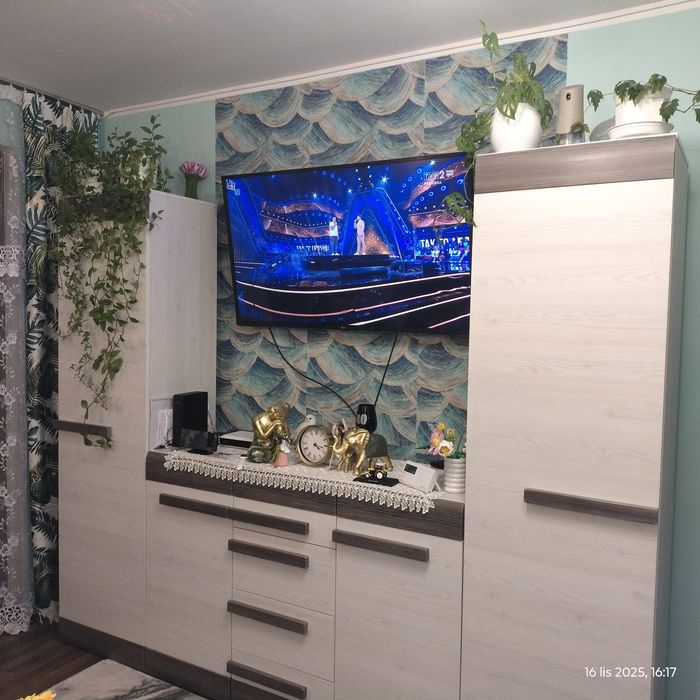 Sprzedam komodę oraz słupki