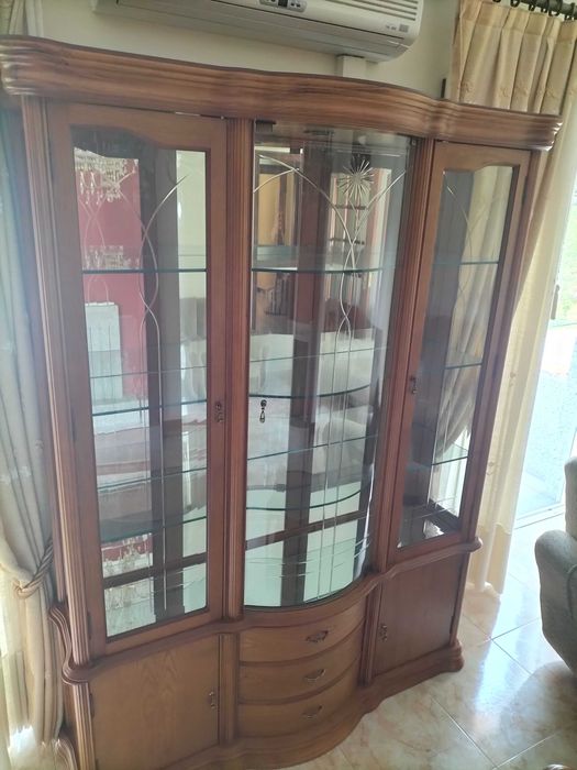 Cristaleira I  Móvel Expositor