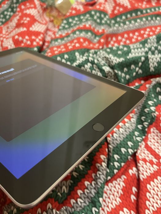 IPad 5/32gb читайте опис.