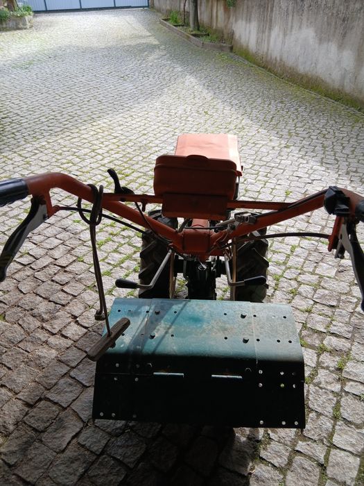 Motocultivador 10 cavalos com frese