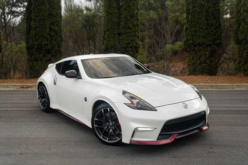 Nissan 370Z      2018