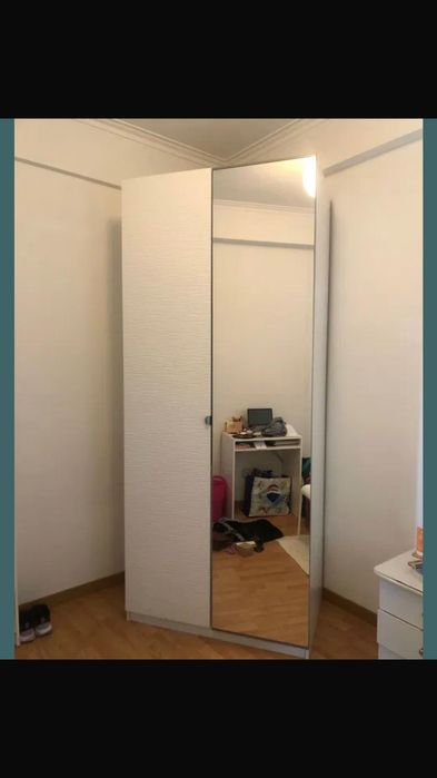 Roupeiro usado em bom estado