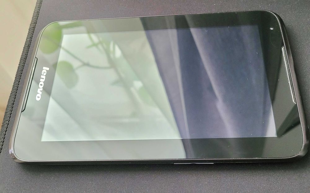TABLET LENOVO IDEATAB A1000-F, stan bardzo dobry