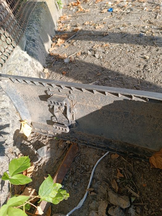 Продам бампери перід/зад ауді 80 б2